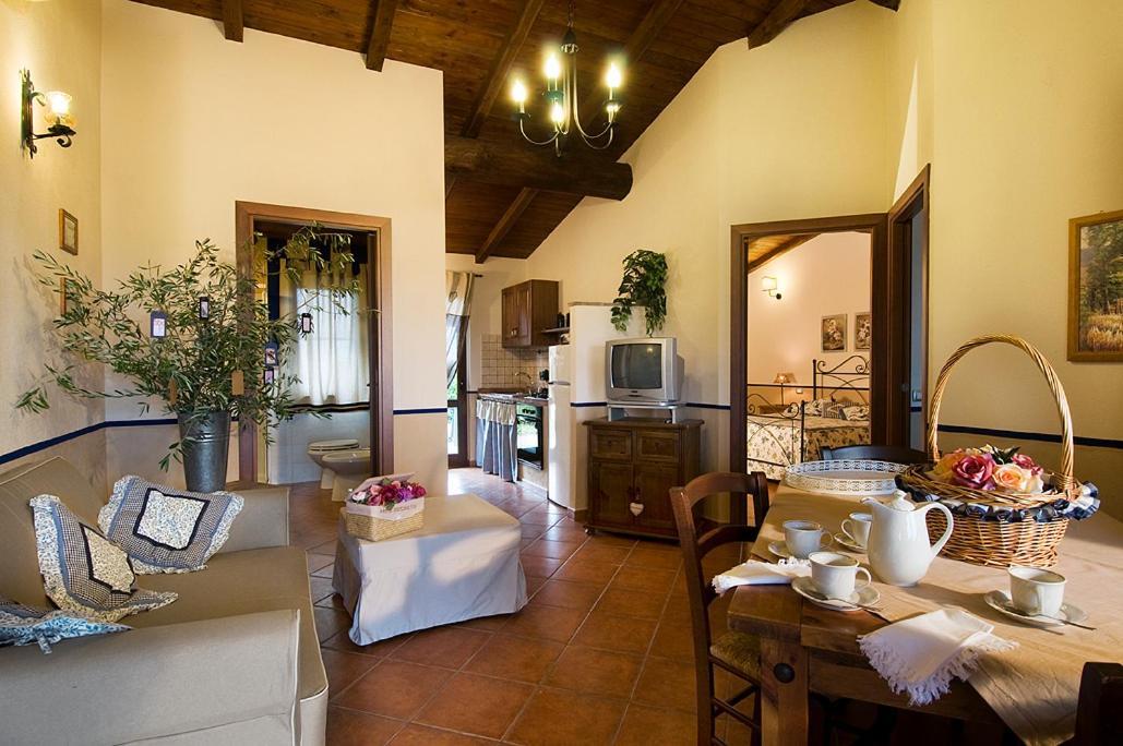 Agriturismo Poggio Di Maremma Pescia Romana Eksteriør billede
